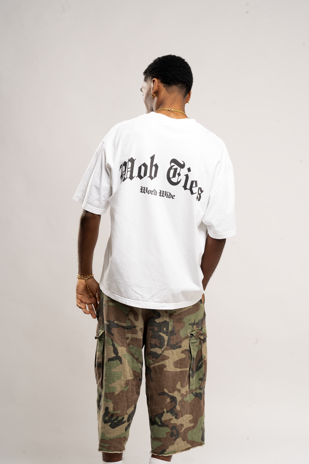 LEGENDS NEVER DIE TEE