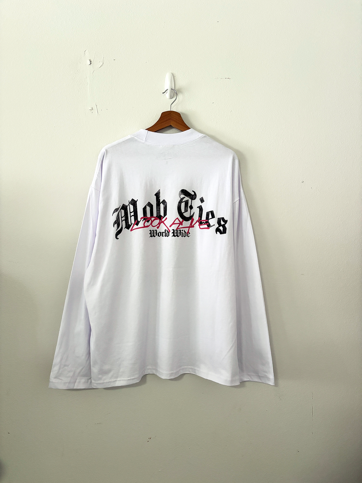 LOOK ALIVE L/S