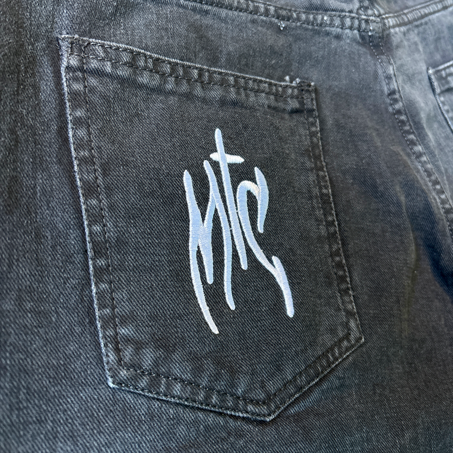 LOVER BOY DENIM (BLACK)